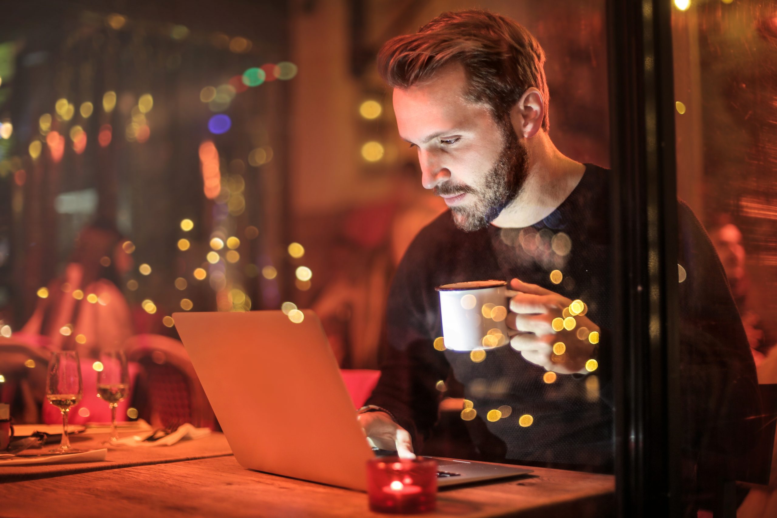 Met een gerust hart aan het werk, wetende dat je Wi-Fi netwerk snel, stabiel en veilig is.